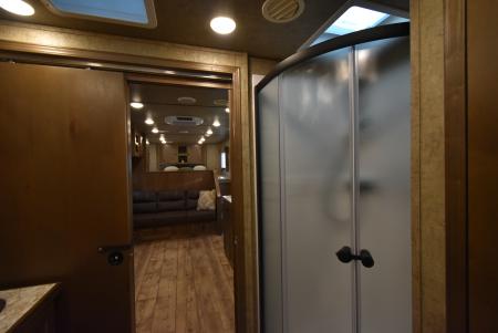 New 2027 Lakota Legacy 8315SR Horse Trailer