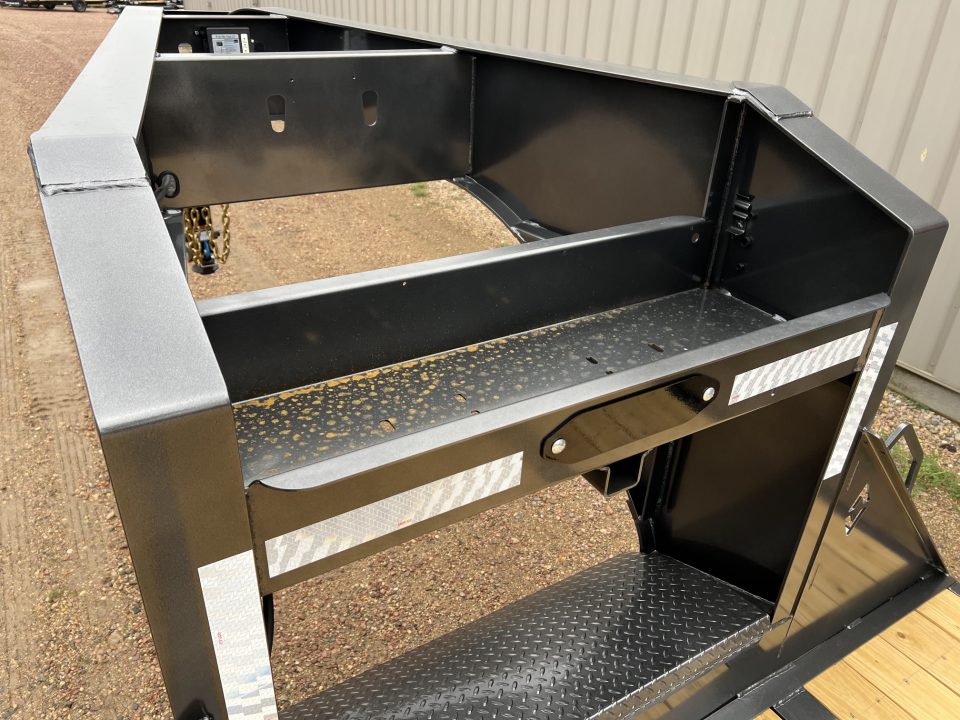 New 2027 Diamond C Trailers 35' FMAX212HDT Gooseneck Hydraulic Tail Flatbed Trailer