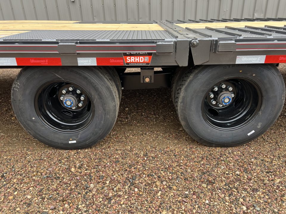 New 2027 Diamond C Trailers 35' FMAX212HDT Gooseneck Hydraulic Tail Flatbed Trailer