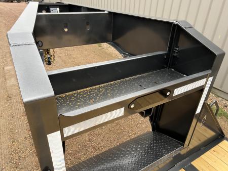 New 2027 Diamond C Trailers 35' FMAX212HDT Gooseneck Hydraulic Tail Flatbed Trailer