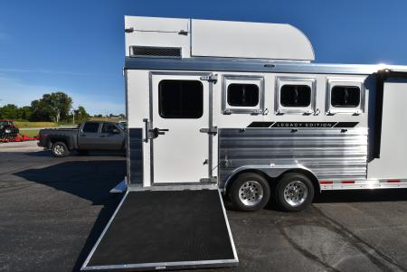 New 2027 Lakota Legacy 8415SR Horse Trailer