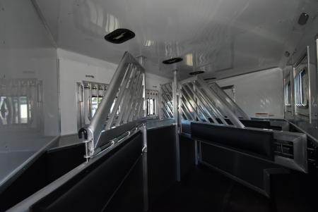 New 2027 Lakota Legacy 8415SR Horse Trailer