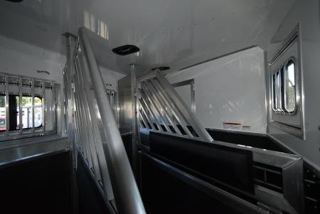New 2027 Lakota Legacy 8415SR Horse Trailer