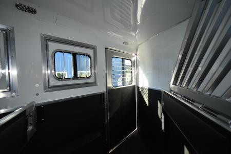 New 2027 Lakota Legacy 8415SR Horse Trailer