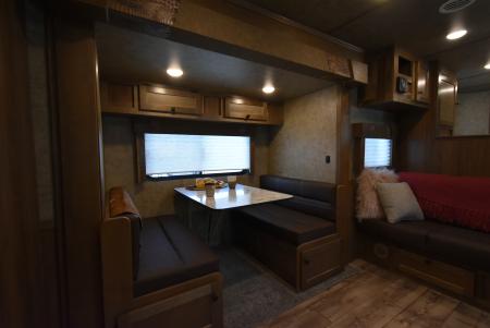 New 2027 Lakota Legacy 8415SR Horse Trailer