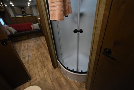 New 2027 Lakota Legacy 8415SR Horse Trailer