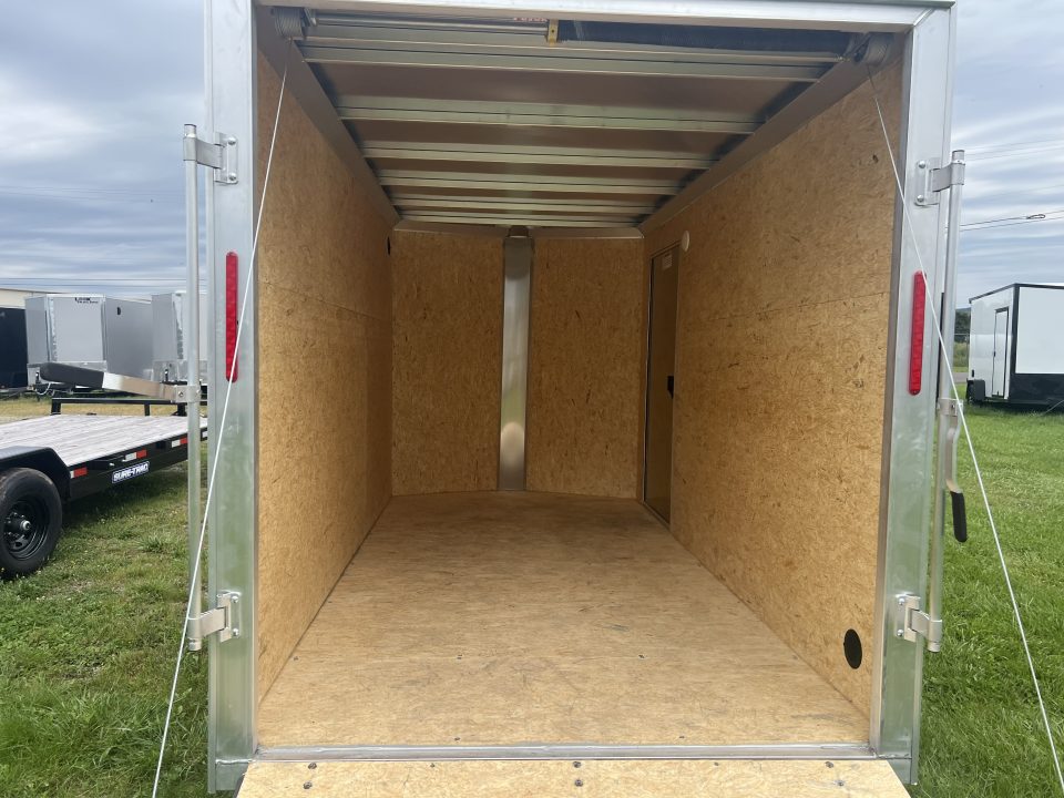2027 E-Z Hauler photo 7