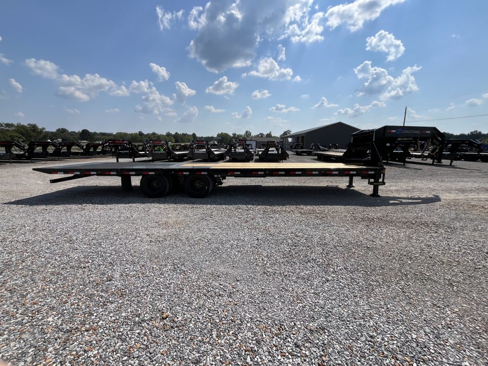 New 2027 Load Trail Gooseneck Hyd Dovetail Trailer | 102" x 32' 25.9K GVWR