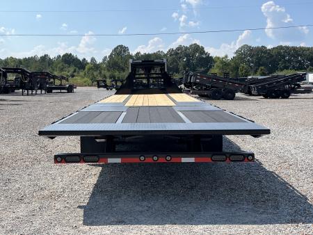New 2027 Load Trail Gooseneck Hyd Dovetail Trailer | 102" x 32' 25.9K GVWR