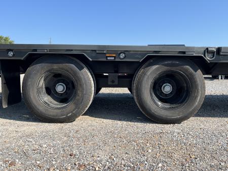 New 2027 MAXX-D 102"X25' 25K Gooseneck Flatbed Trailer