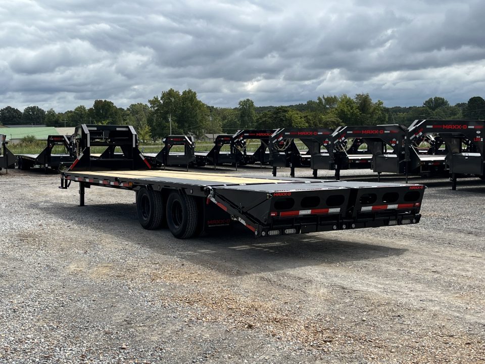 New 2027 MAXX-D 102"X28' 25K Gooseneck Flatbed Trailer