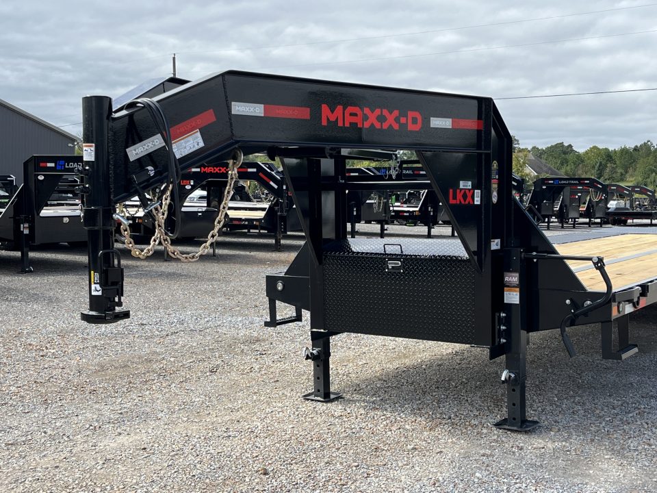 New 2027 MAXX-D 102"X28' 25K Gooseneck Flatbed Trailer