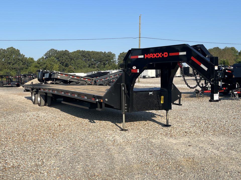 New 2027 MAXX-D 102"X40' Hydraulic Dovetail Gooseneck Trailer *AIR RIDE*