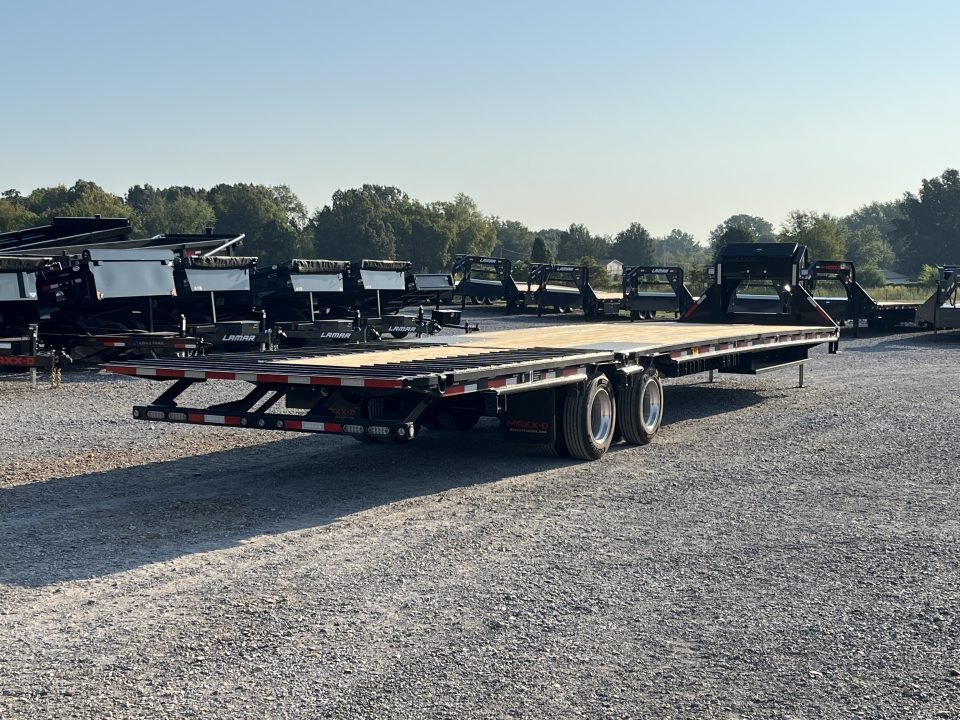 New 2027 MAXX-D 102"X40' Hydraulic Dovetail Gooseneck Trailer *AIR RIDE*
