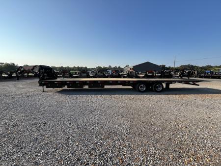 New 2027 MAXX-D 102"X40' Hydraulic Dovetail Gooseneck Trailer *AIR RIDE*