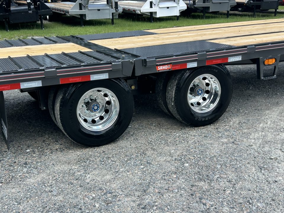 New 2027 Diamond C FMAX212 Hydraulic Dovetail 30ft (18ft Deck + 12ft Dovetail ) 12K Axles, #17,350 lbs Payload, ABS Brakes