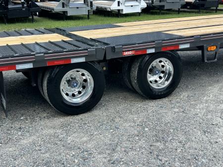 New 2027 Diamond C FMAX212 Hydraulic Dovetail 30ft (18ft Deck + 12ft Dovetail ) 12K Axles, #17,350 lbs Payload, ABS Brakes