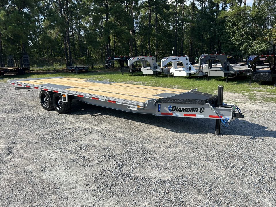 New 2027 Diamond C DET210 Deckover Trailer, 8.5x24 Full Bed Tilt, Power Up & Down with Hydraulic Jack & 10K Axles #17,530 lbs Payload