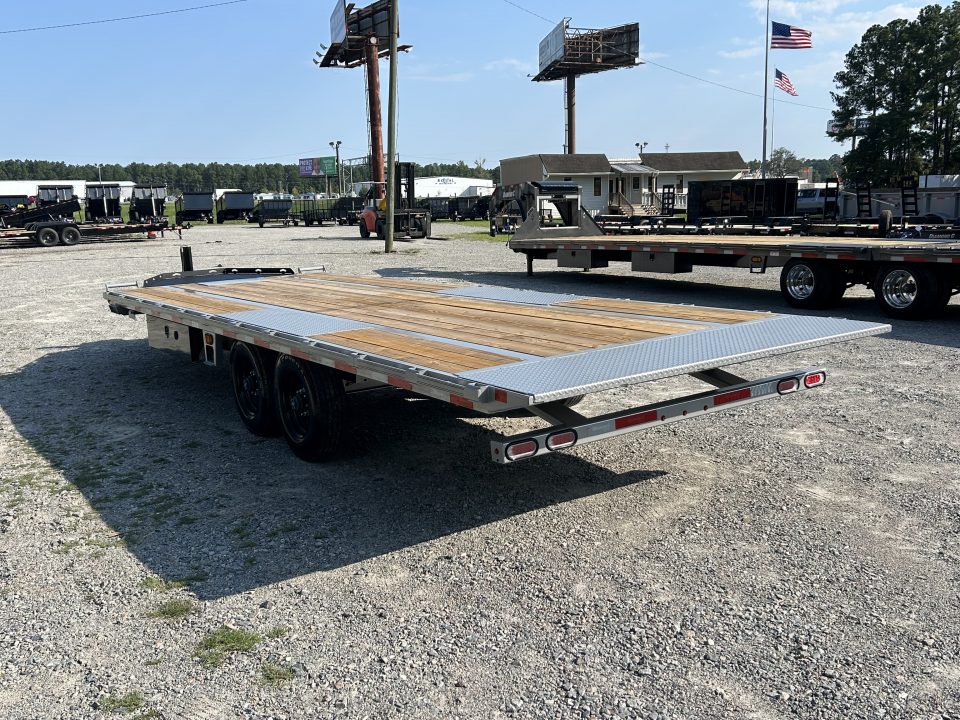 New 2027 Diamond C DET210 Deckover Trailer, 8.5x24 Full Bed Tilt, Power Up & Down with Hydraulic Jack & 10K Axles #17,530 lbs Payload