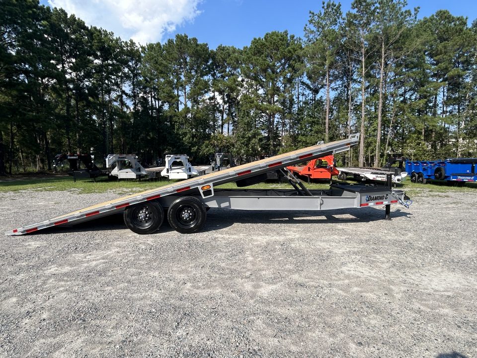 New 2027 Diamond C DET210 Deckover Trailer, 8.5x24 Full Bed Tilt, Power Up & Down with Hydraulic Jack & 10K Axles #17,530 lbs Payload