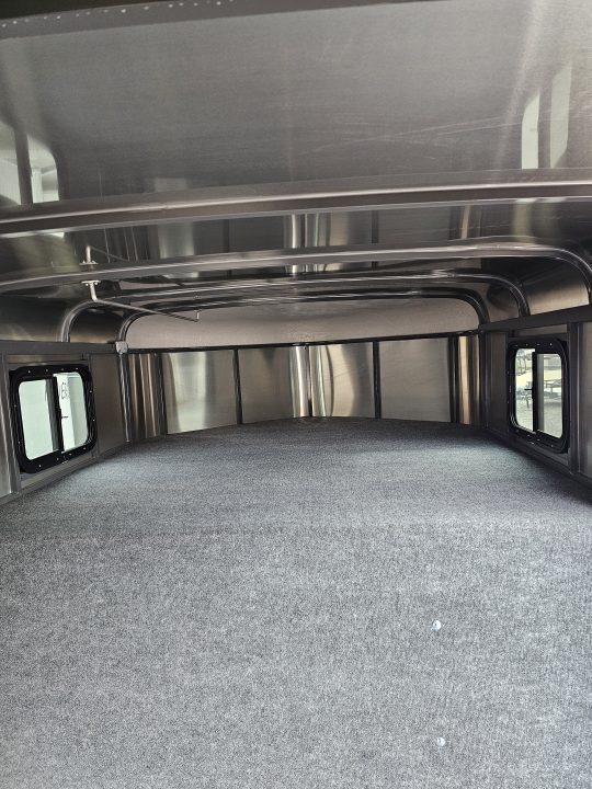 New 2027 Maverick 3 Horse Gooseneck Horse Trailer
