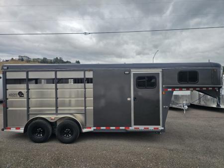New 2027 Maverick 3 Horse Gooseneck Horse Trailer