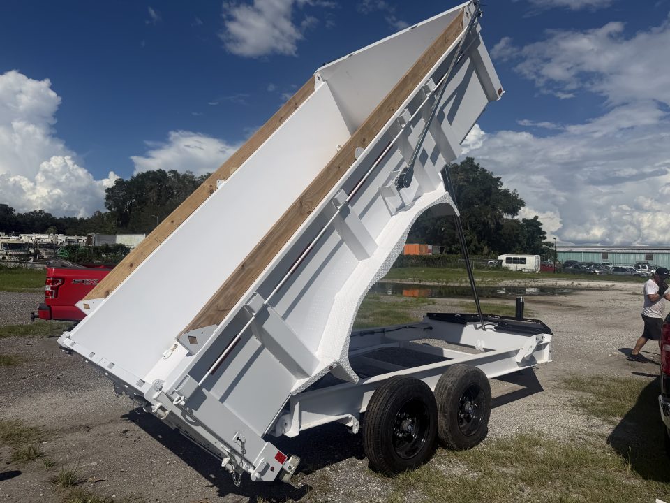 New 2027 Diamond C LPT208 Dump Trailer; 14X81; ABS BRAKES; 32’ TALL SIDES;WIRELESS REMOTE;SOLAR CHARGER; HYDRAULIC JACK; 18 PLY TIRES