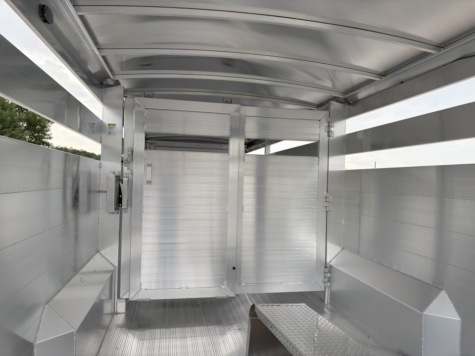New 2027 Hillsboro Endura 7.5 x 32ft Livestock Trailer Triple 8k axles