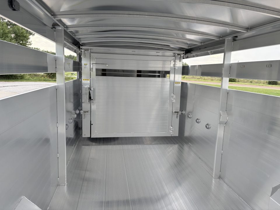 New 2027 Hillsboro Endura 7.5 x 32ft Livestock Trailer Triple 8k axles