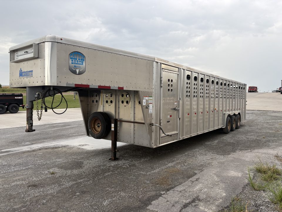 Used 2025 Merritt 32ft Cattle Livestock Trailer