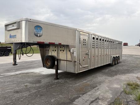 Used 2025 Merritt 32ft Cattle Livestock Trailer