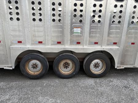 Used 2025 Merritt 32ft Cattle Livestock Trailer