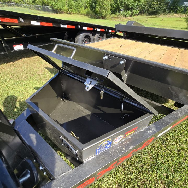New 2027 MAXX-D 22' G8B GRAVITY EQUIPMENT TILT