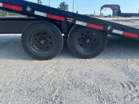 New 2027 MAXX-D 102X22 TANDEM 17.5K FULL TILT W/ WINCH PLATE & WIRELESS REMOTE Tilt Trailer