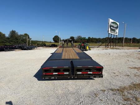 New 2027 MAXX-D 102X30 25K GOOSENECK W / MAX RAMPS & HYDRO JACKS