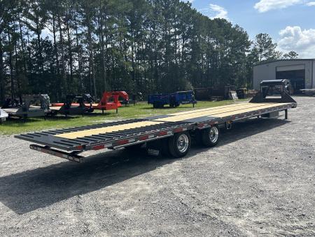 New 2027 Diamond C FMAX212 40' (28ft Deck + 12ft Dove ) Hydraulic Dovetail, 12K Axles, 17.5 Tires, 4-Tool-Boxes, Winch Rail , Disc Brakes & MORE !!