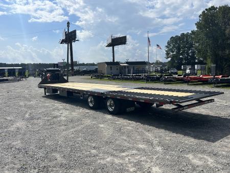 New 2027 Diamond C FMAX212 40' (28ft Deck + 12ft Dove ) Hydraulic Dovetail, 12K Axles, 17.5 Tires, 4-Tool-Boxes, Winch Rail , Disc Brakes & MORE !!