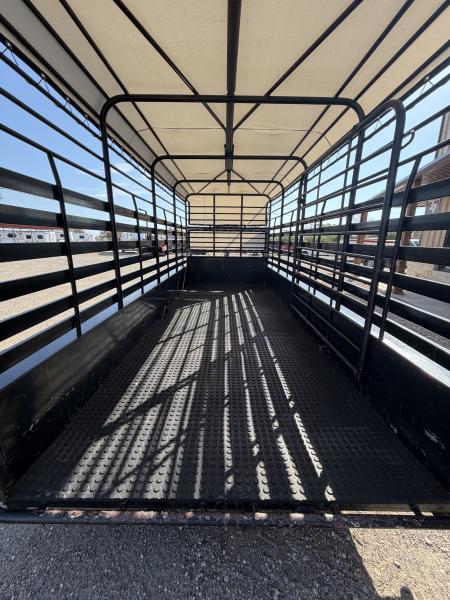 Used 2003 CM Trailers LIVESTOCK Stock / Stock Combo Trailer