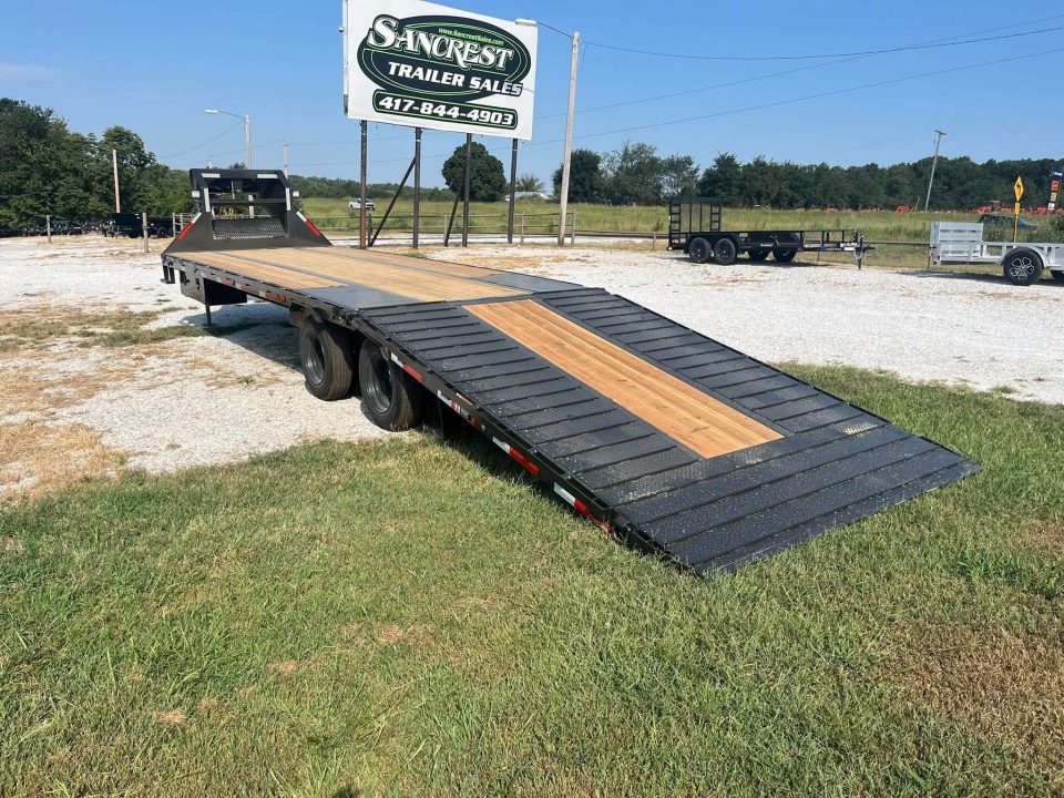New 2027 MAXX-D 102 X 32 YDX TANDEM DUAL GN HYDROTAIL W/ STEEL RUNNERS/ HYDRO JACKS/ TORQUE TUBE