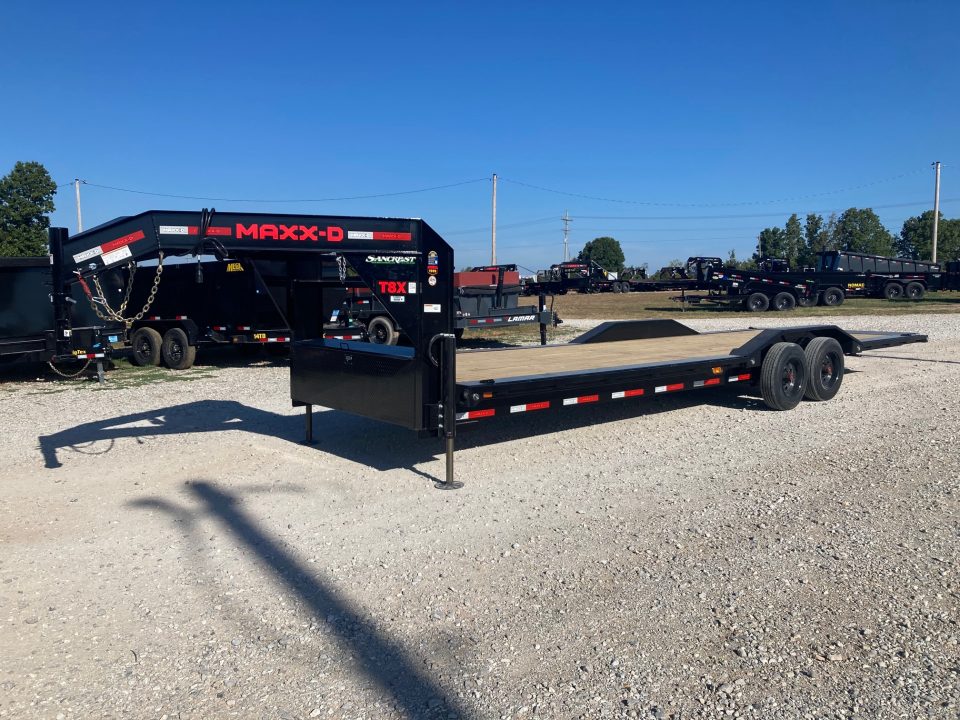New 2027 MAXX-D 102x28 TANDEM 18K GN TILT W/ HYDROJACKS, DRIVE OVER FENDERS & WIRELESS REMOTE Tilt Trailer