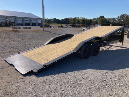 New 2027 MAXX-D 102x28 TANDEM 18K GN TILT W/ HYDROJACKS, DRIVE OVER FENDERS & WIRELESS REMOTE Tilt Trailer