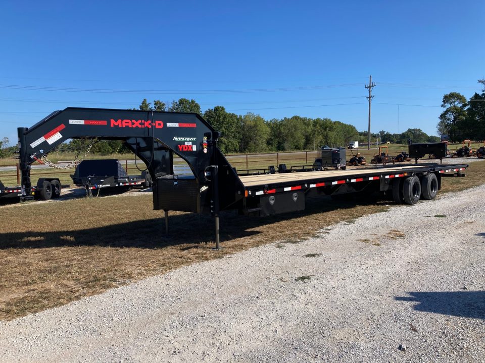New 2027 MAXX-D 102X36 TANDEM 25.9K GN HYDROTAIL W/ STEEL RUNNERS, HYDROJACKS, LOAD LIGHTS & WIRELESS REMOTE Flatbed Trailer