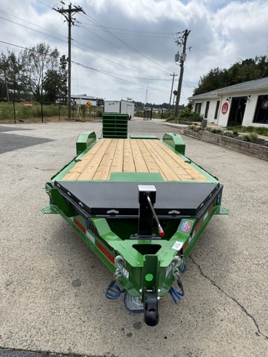 New 2027 Diamond C 82x20' Equipment, 36" Dove, Max Ramps LPX207