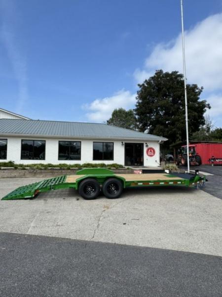 New 2027 Diamond C 82x20' Equipment, 36" Dove, Max Ramps LPX207