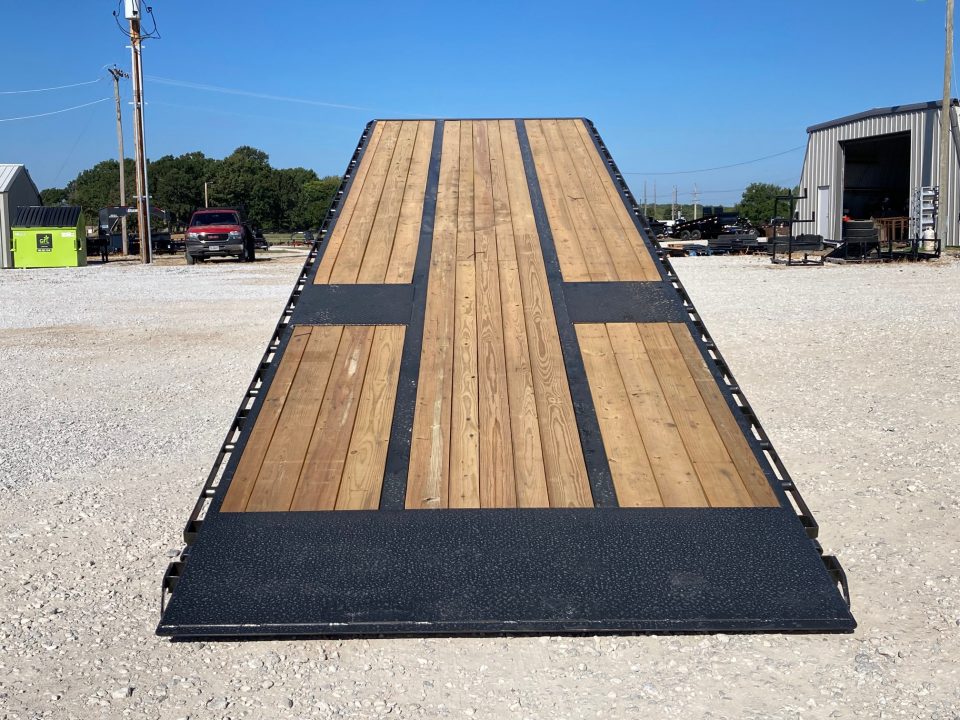 New 2027 MAXX-D 102x32 TANDEM 25K GN FULL TILT W/ HYDROJACKS & WIRELESS REMOTE Tilt Trailer