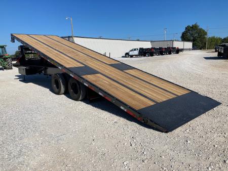 New 2027 MAXX-D 102x32 TANDEM 25K GN FULL TILT W/ HYDROJACKS & WIRELESS REMOTE Tilt Trailer