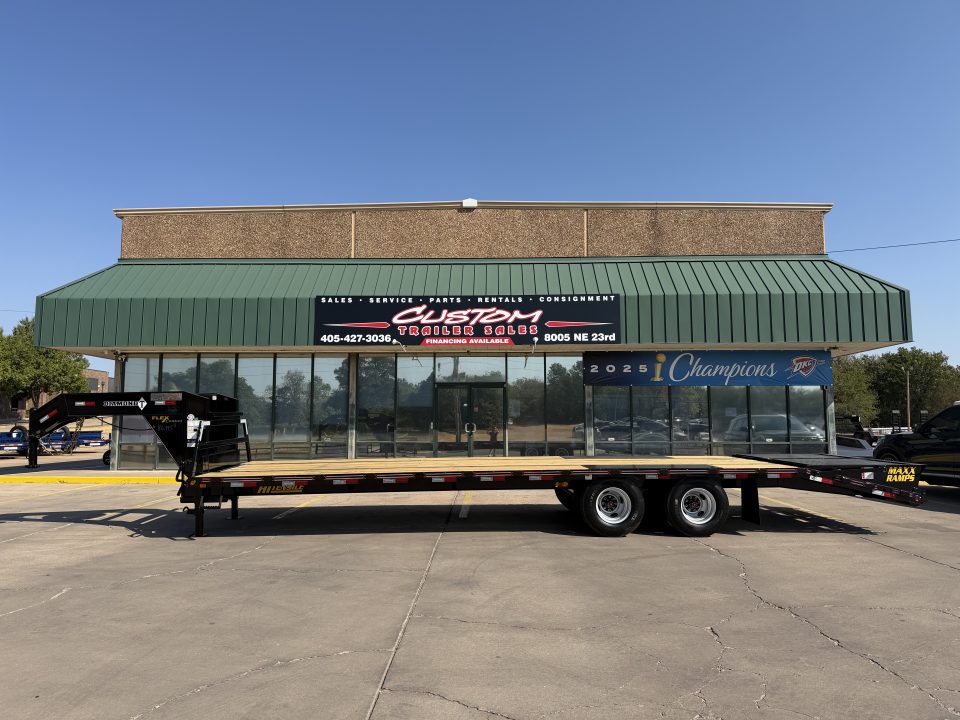 New #038625 2027 DIAMOND T DTF 30 X 102 DUAL TANDEM 20K GOOSENECK W/ MAXX RAMPS