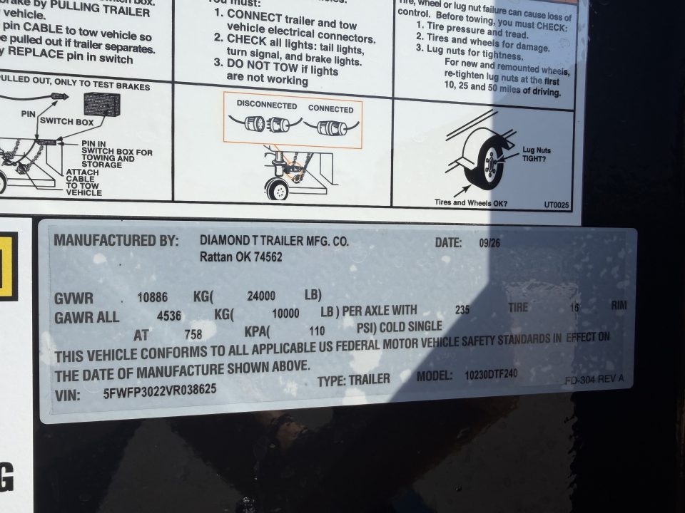 New #038625 2027 DIAMOND T DTF 30 X 102 DUAL TANDEM 20K GOOSENECK W/ MAXX RAMPS