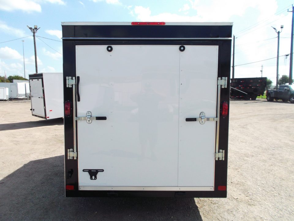 2027 Covered Wagon photo 6