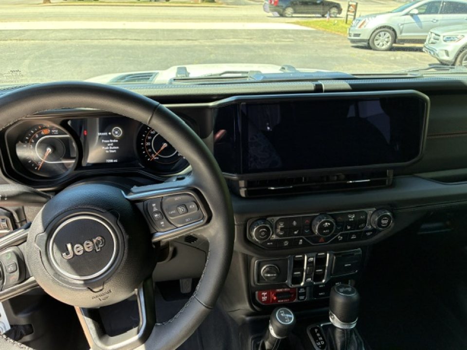 Used 2025 Jeep Wrangler Rubicon SUV